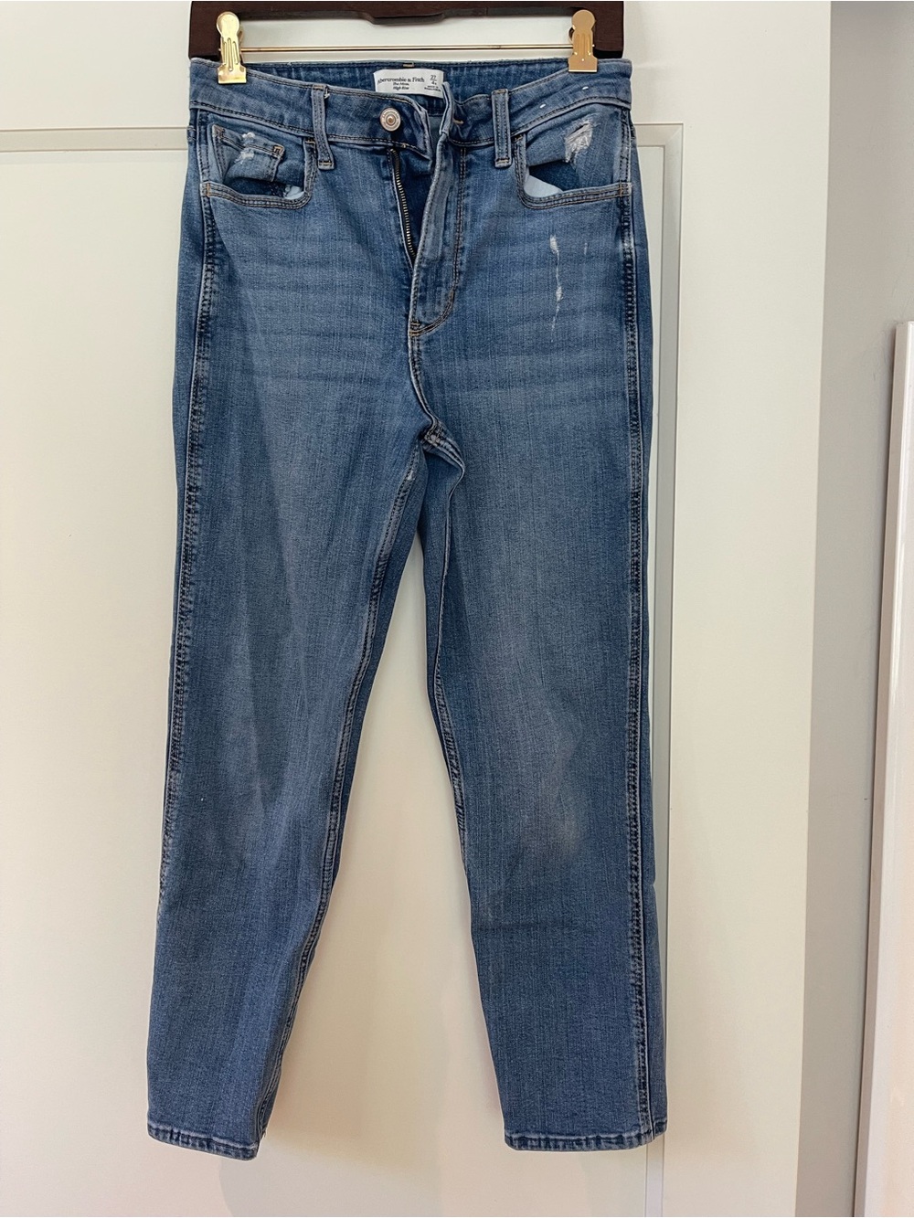 Classic High-Rise Blue Women’s straight Jeans